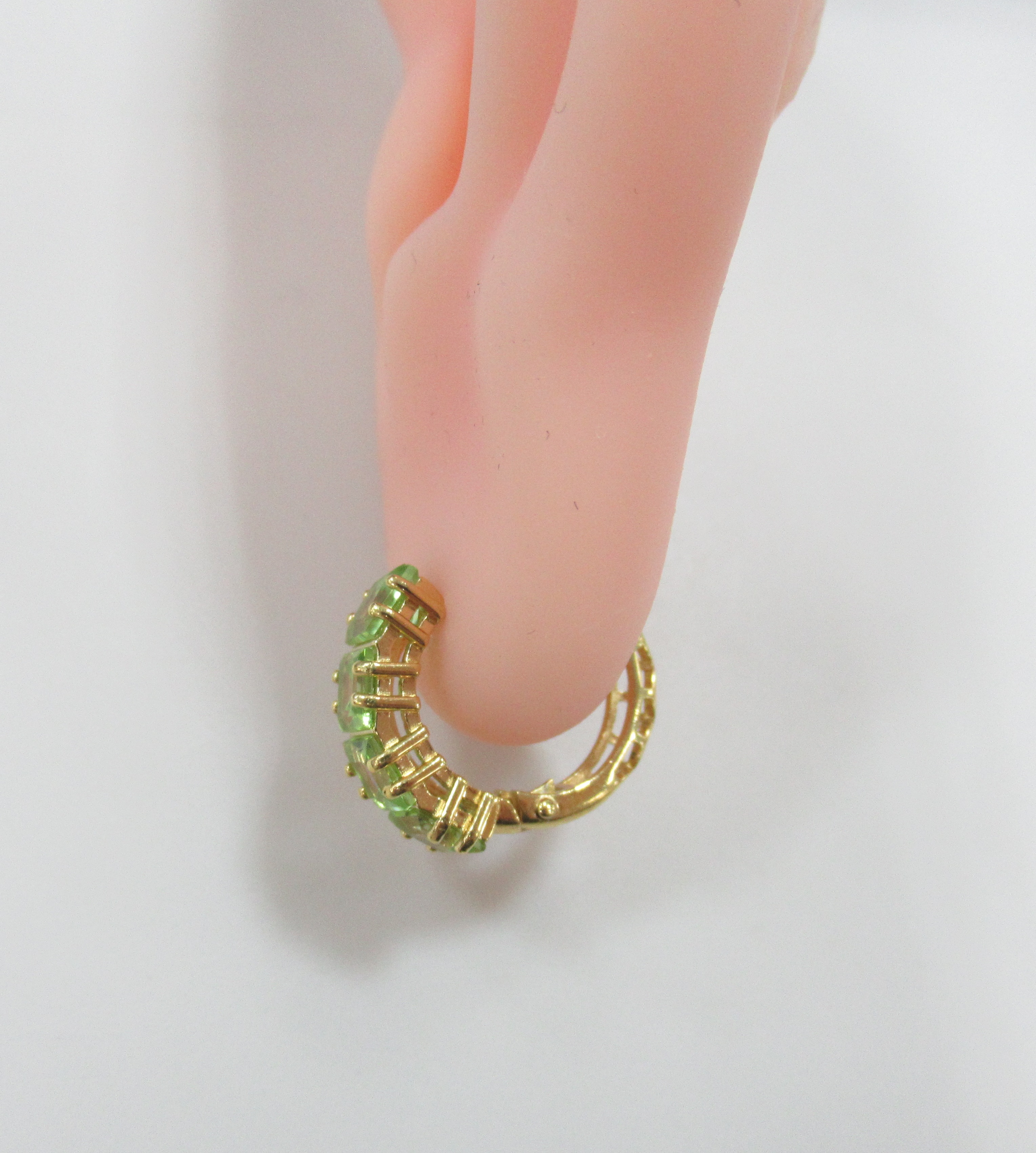 Серебряные серьги-конго с хризолитами